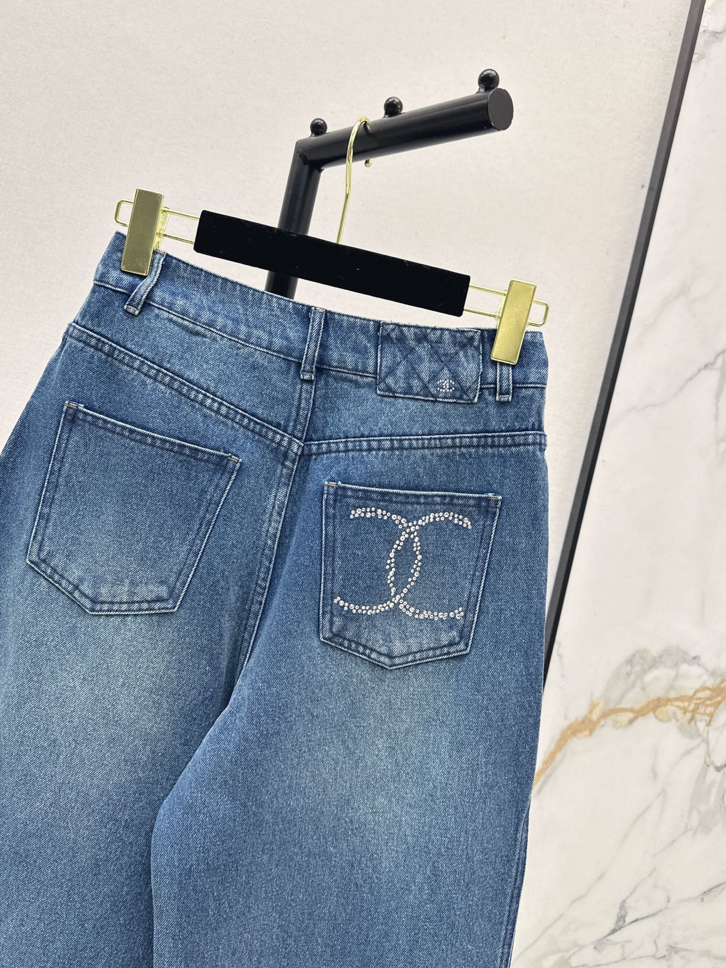 C 25 New Heavy Rhinestone Straight Jeans
