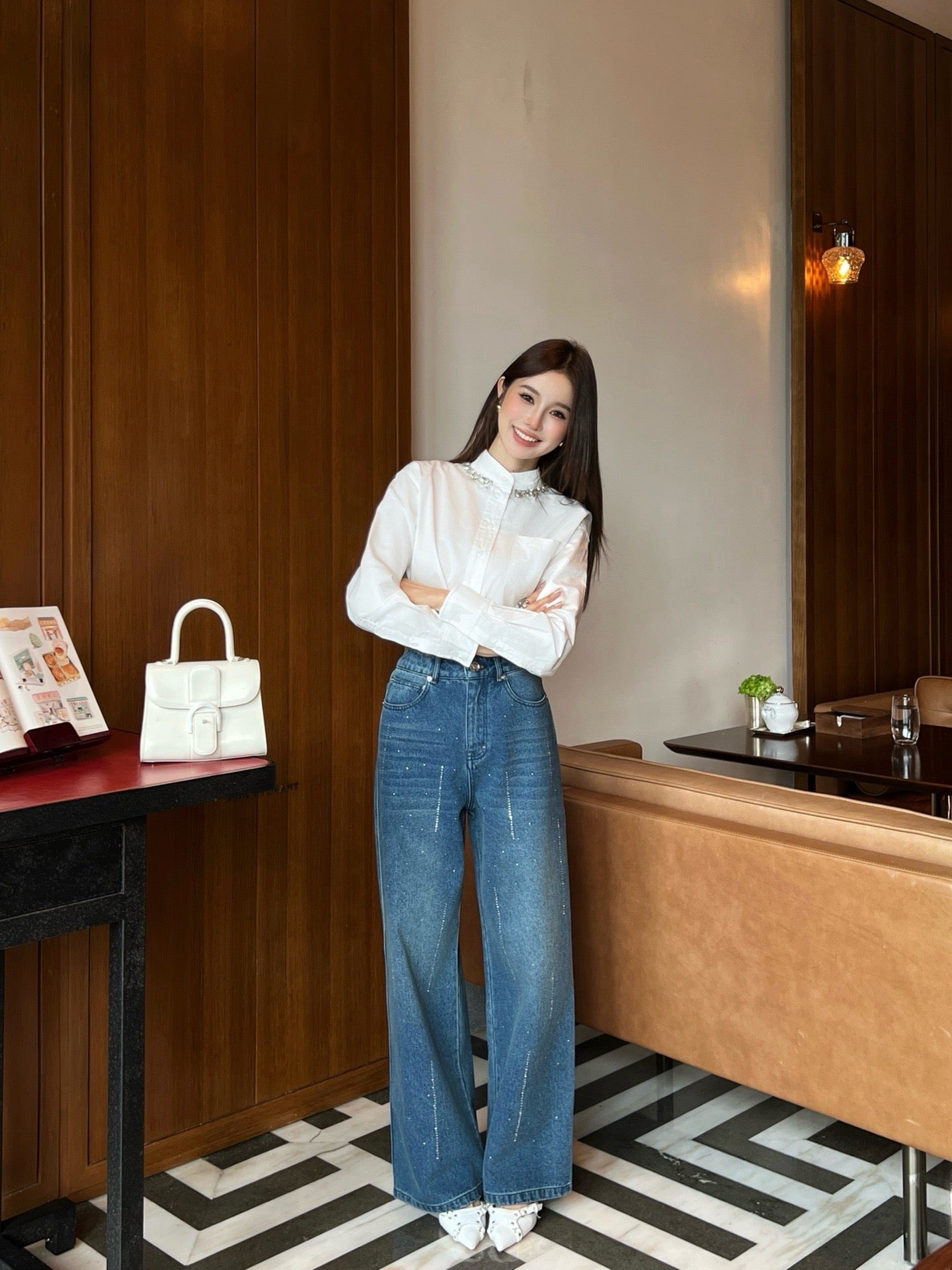 C 25 New Heavy Rhinestone Straight Jeans