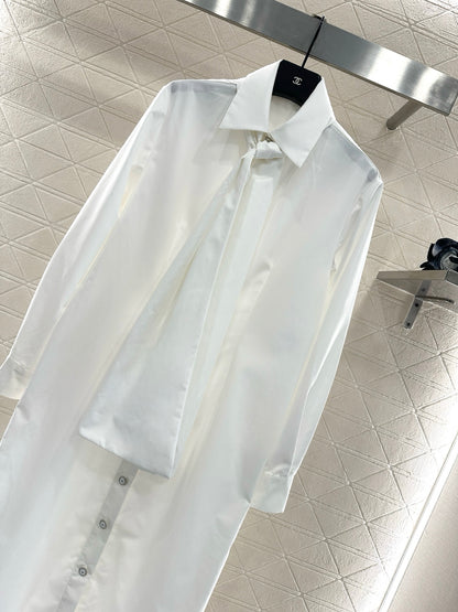 C 25 Ribbon-tied long shirt dress