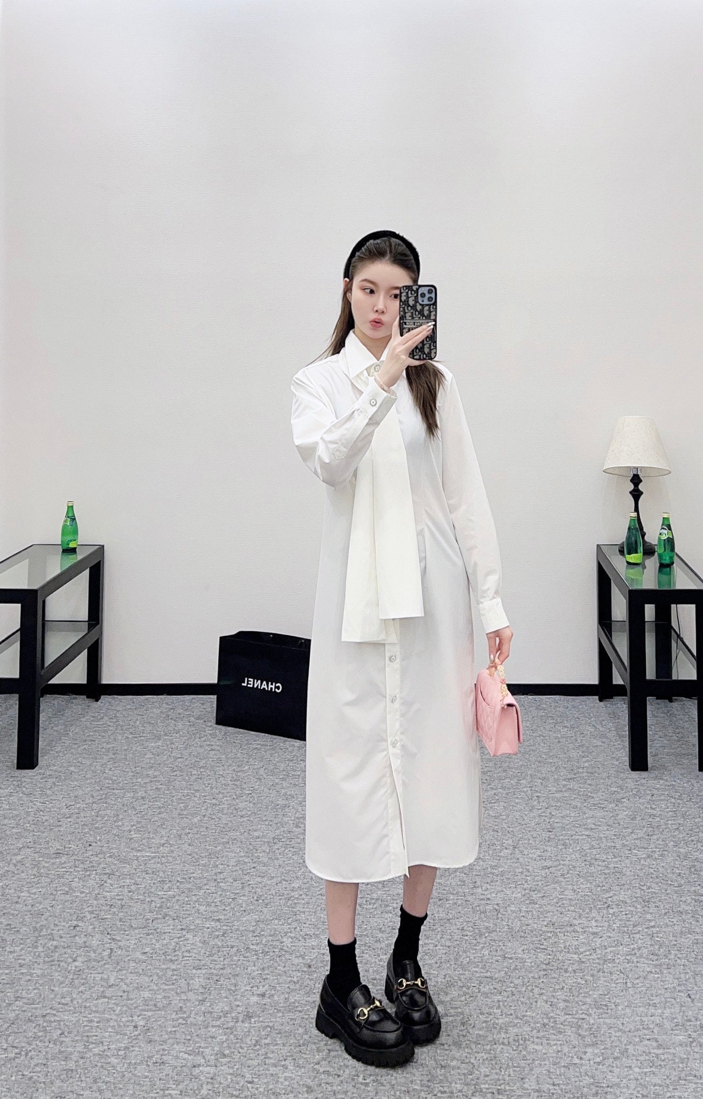 C 25 Ribbon-tied long shirt dress