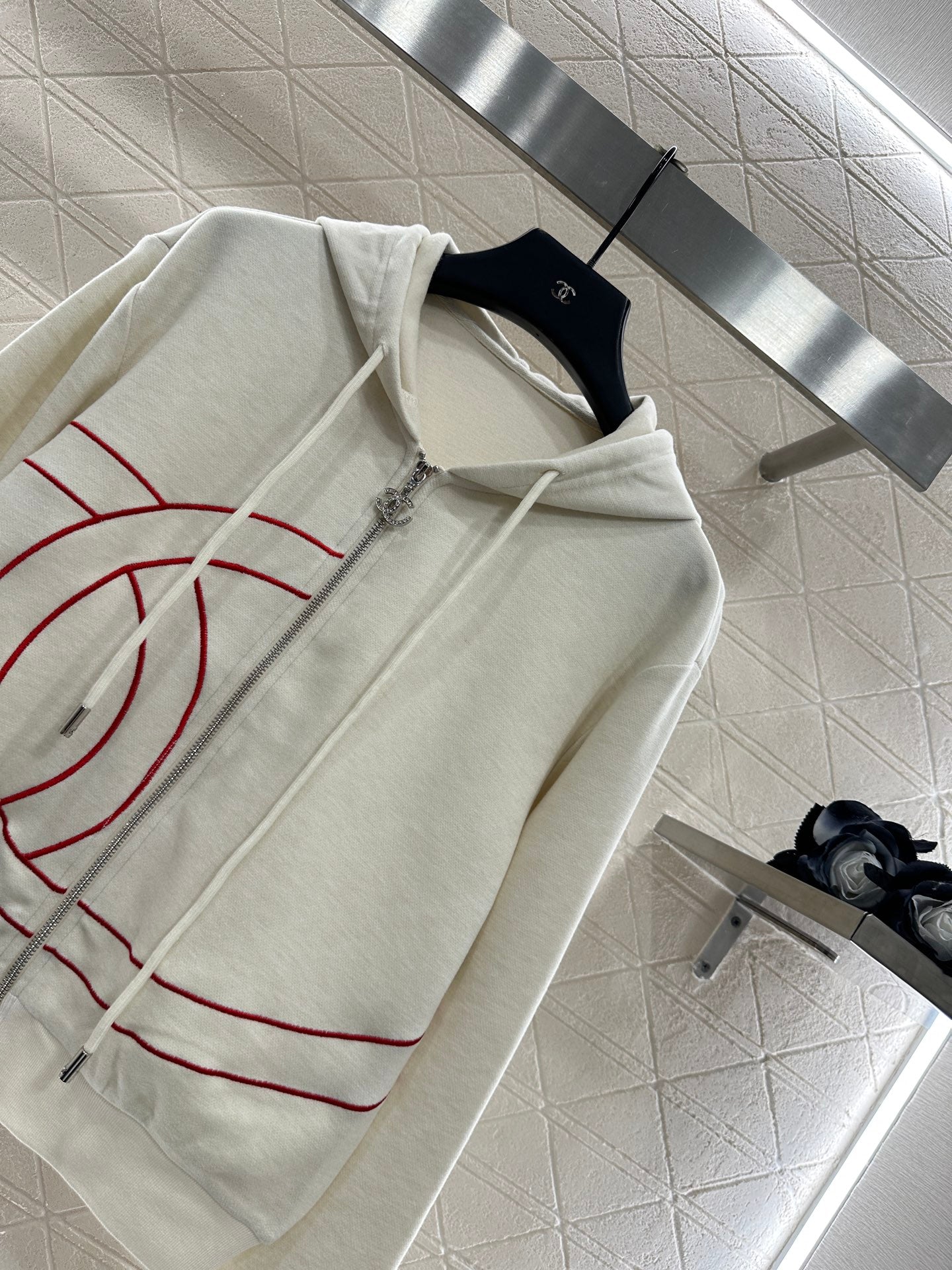 C 25 Hooded jacket and trousers set