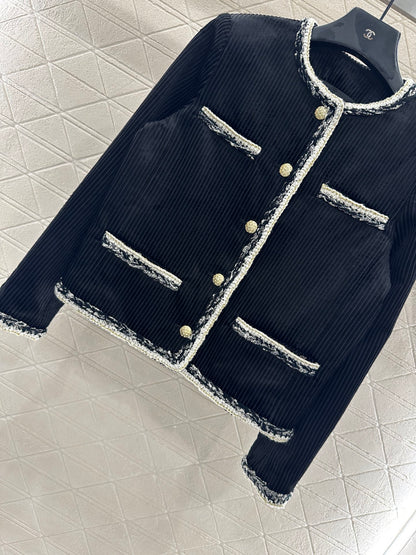 C 25 Hemmed corduroy vertical stripe jacket
