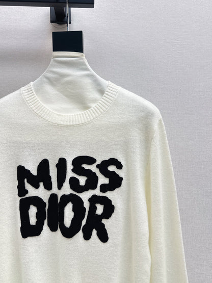 Di 25 New 3D embroidered logo sweater