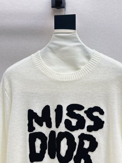Di 25 New 3D embroidered logo sweater