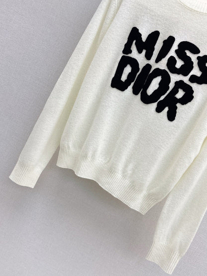 Di 25 New 3D embroidered logo sweater