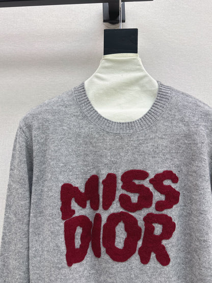 Di 25 New 3D embroidered logo sweater