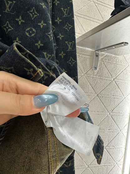 L 25 Denim jacket + trousers set