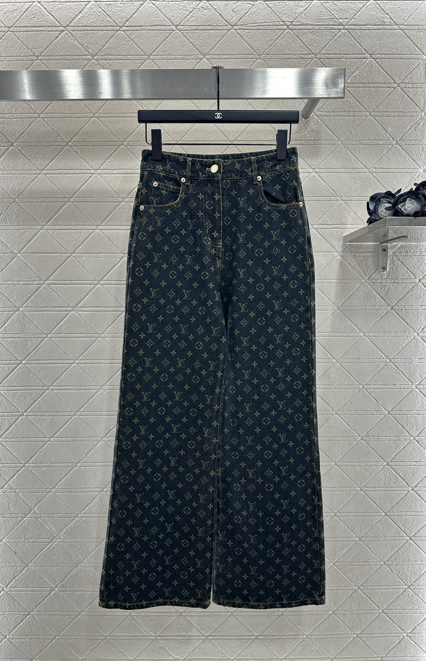 L 25 Denim jacket + trousers set