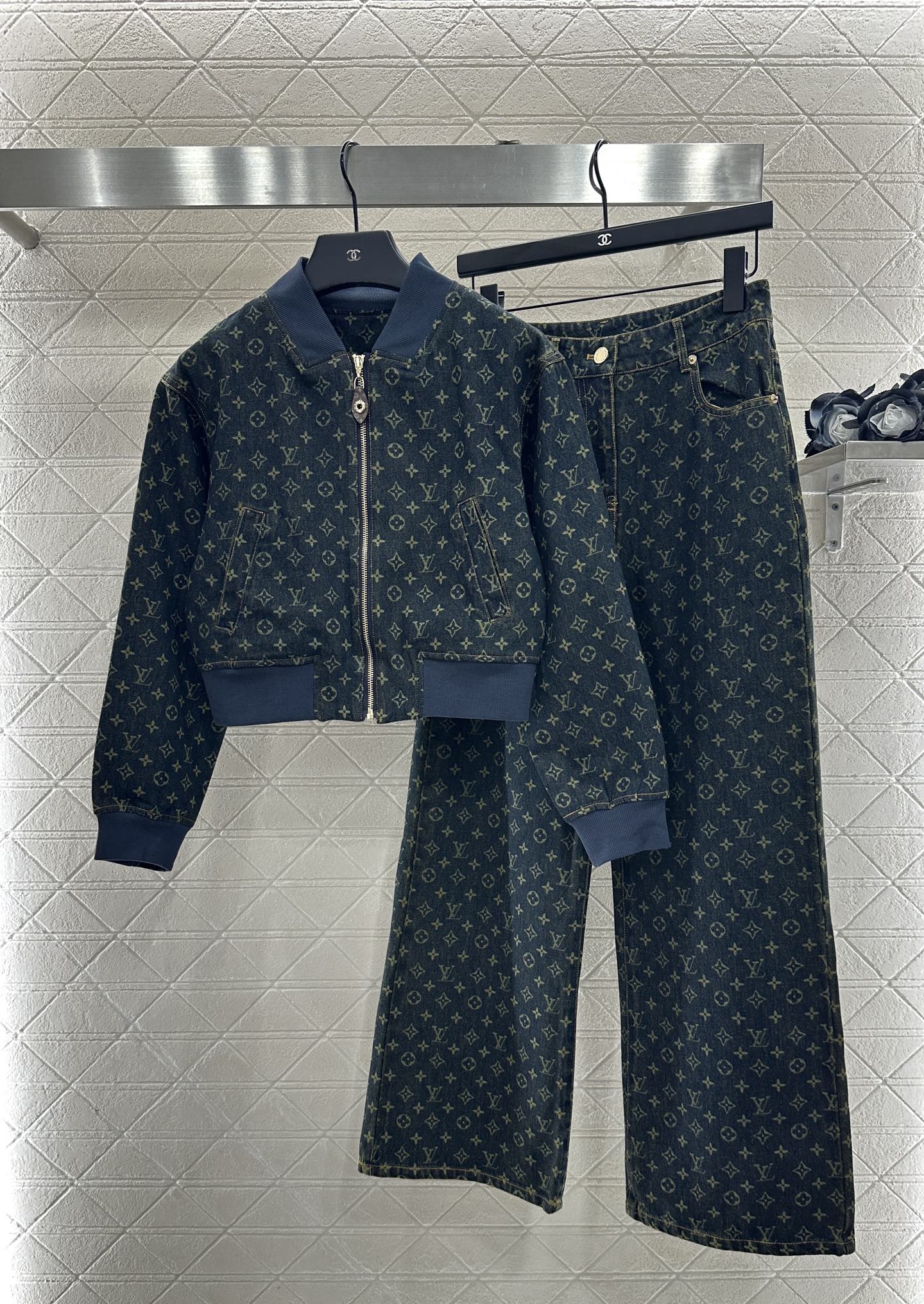L 25 Denim jacket + trousers set