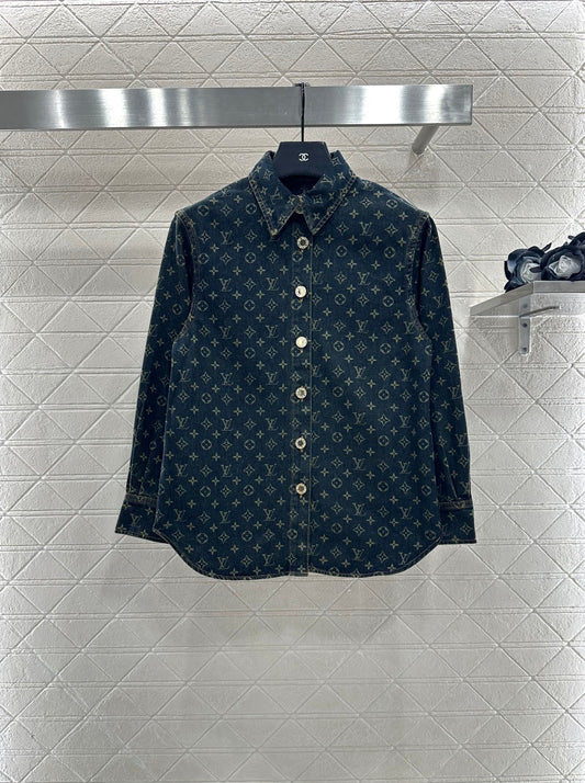 L 25 Denim shirt + pleated skirt set