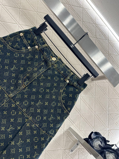 L 25 Denim shirt + pleated skirt set