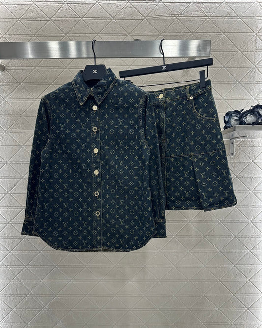L 25 Denim shirt + pleated skirt set