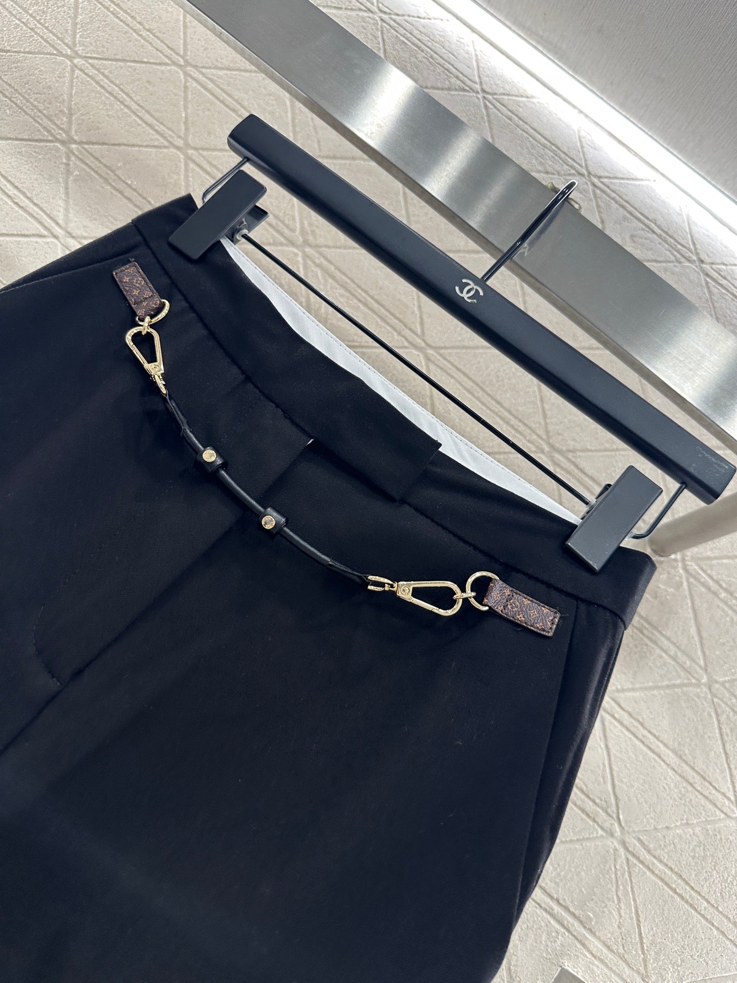 L 25 Leather chain-link straight-leg suit trousers