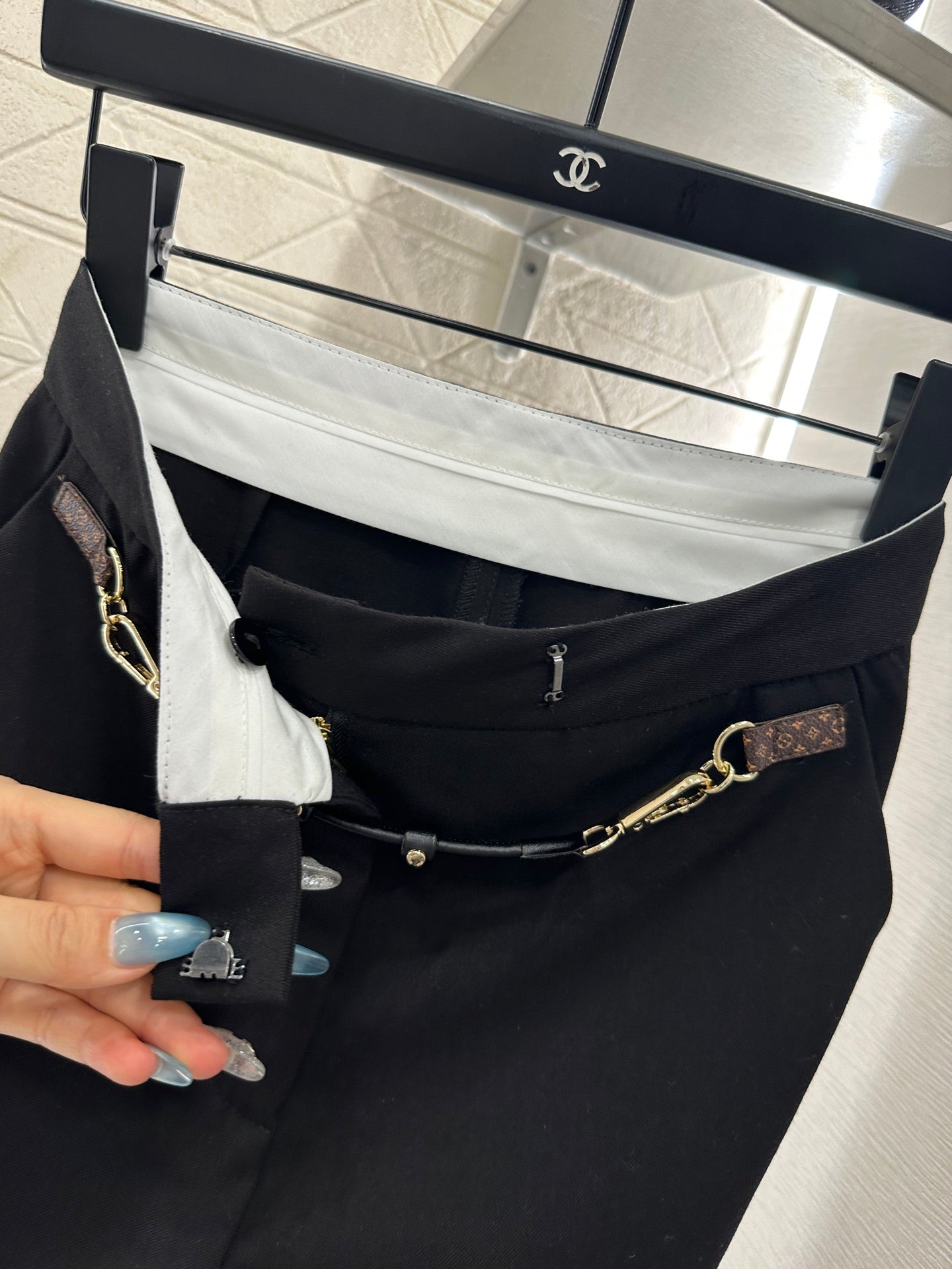 L 25 Leather chain-link straight-leg suit trousers