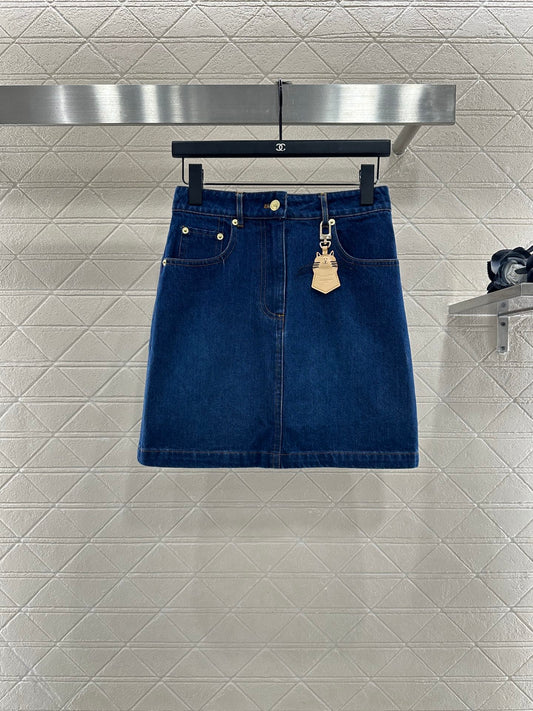 L 25 Cat keychain hip skirt