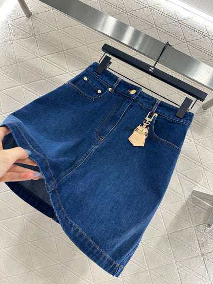 L 25 Cat keychain hip skirt