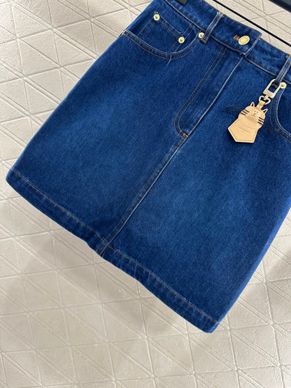 L 25 Cat keychain hip skirt