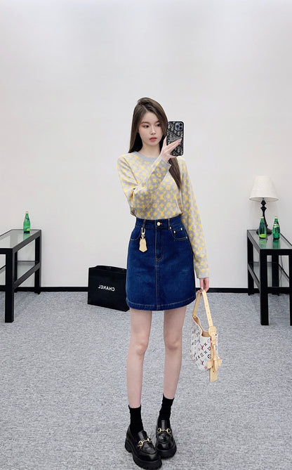 L 25 Cat keychain hip skirt