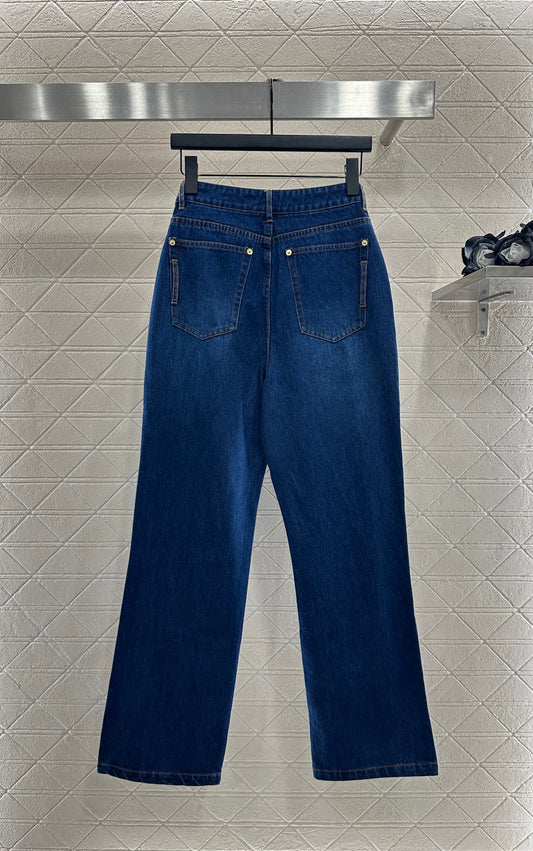 L 25 Cat keychain jeans