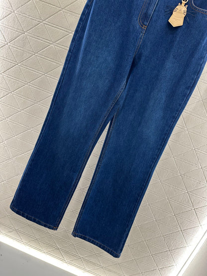 L 25 Cat keychain jeans