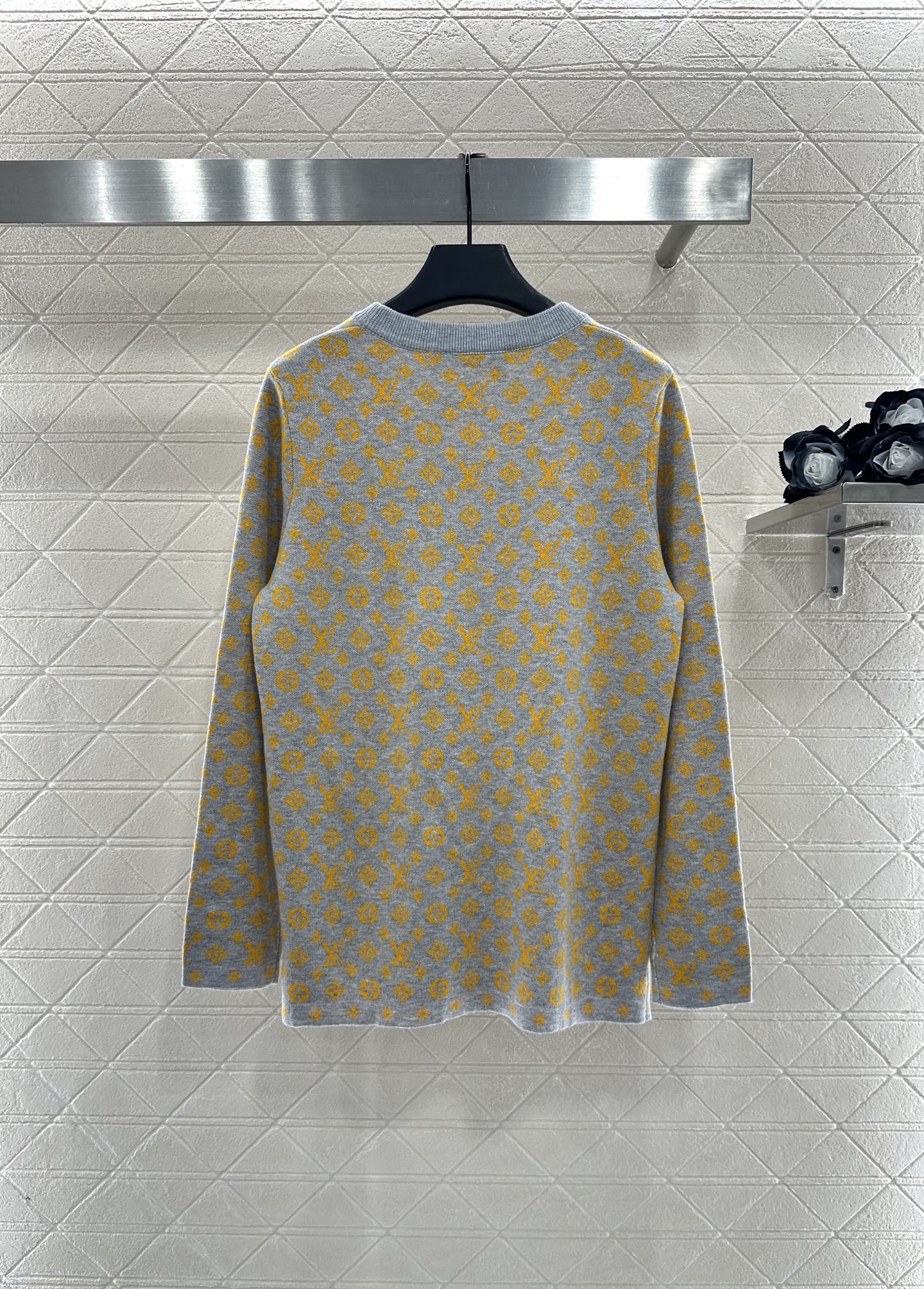 L 25 jacquard loose-knit wool top