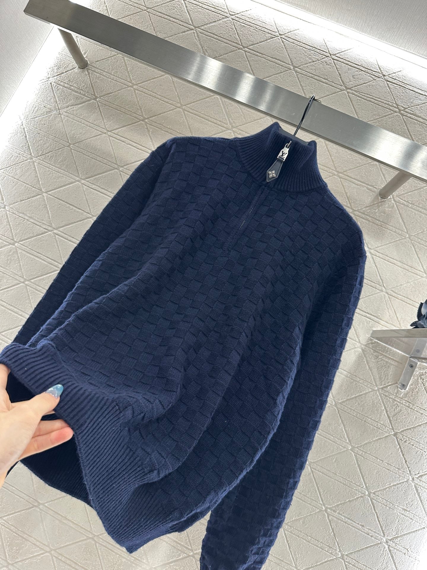 L 25 Turtleneck Zippered Knit Cashmere Wool Sweater