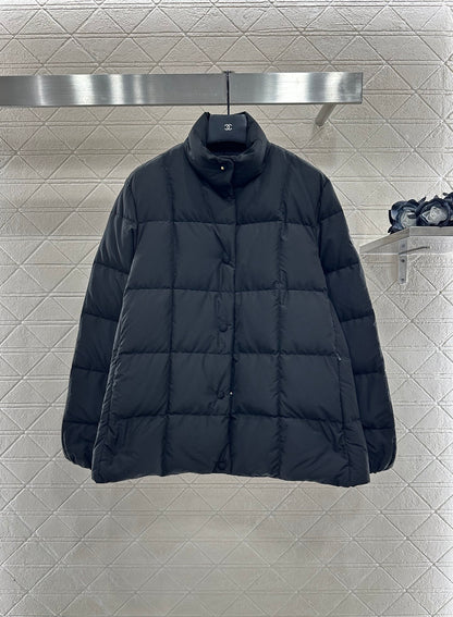 Mon 25 embossed stand collar down jacket