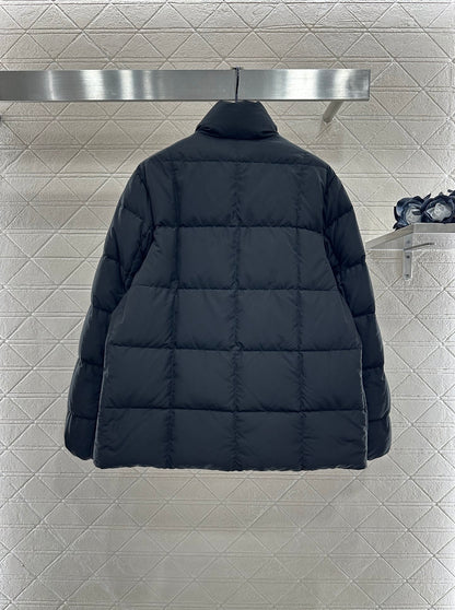 Mon 25 embossed stand collar down jacket