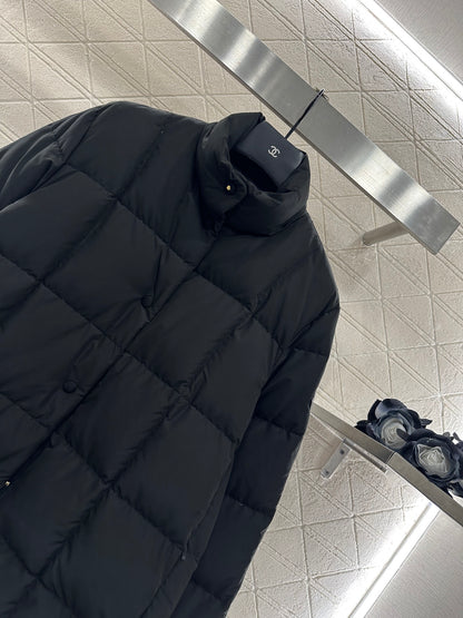 Mon 25 embossed stand collar down jacket