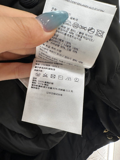 Mon 25 embossed stand collar down jacket