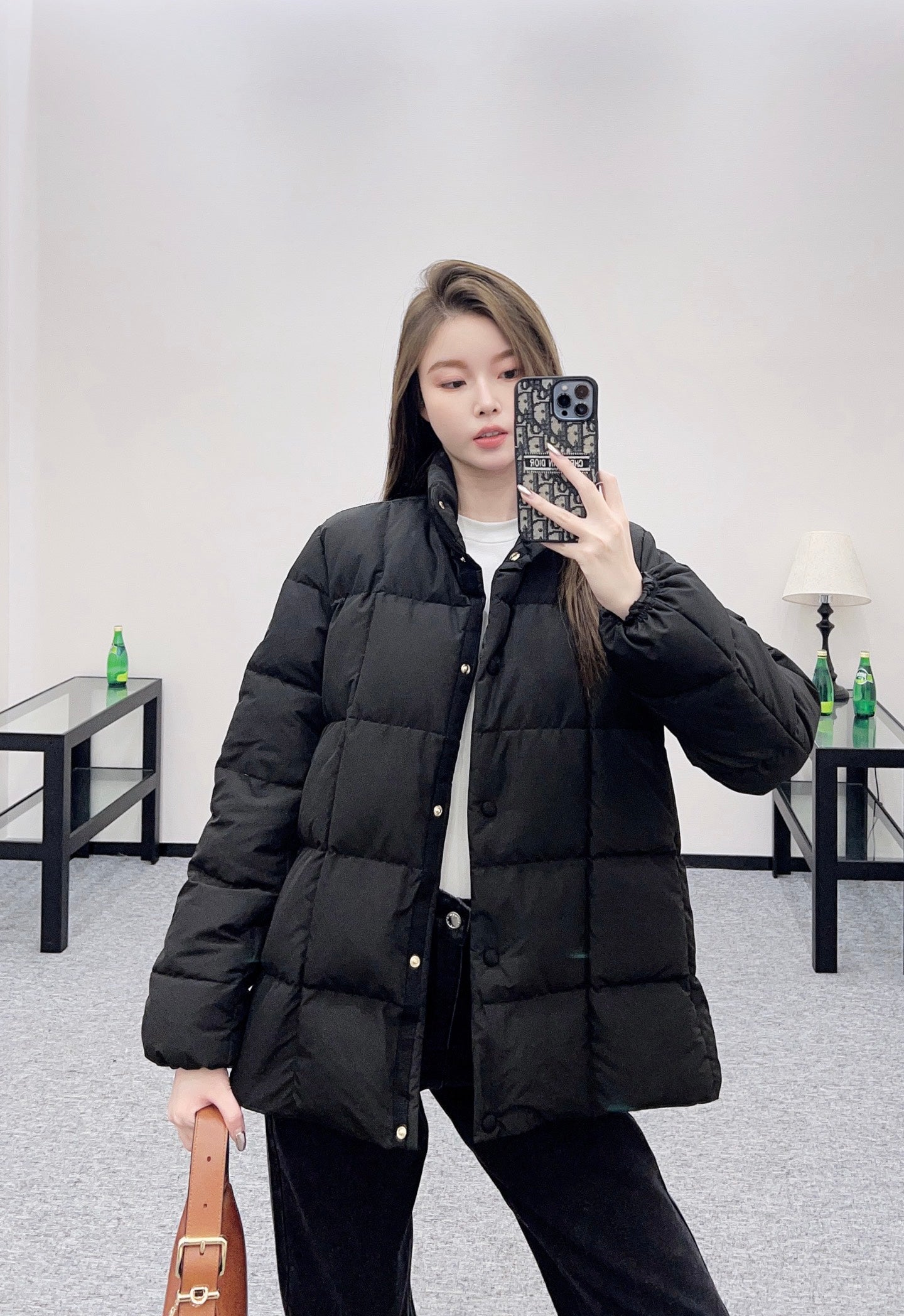 Mon 25 embossed stand collar down jacket