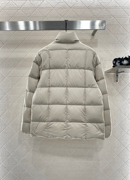 Mon 25 embossed stand collar down jacket