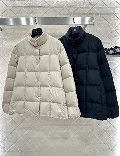 Mon 25 embossed stand collar down jacket