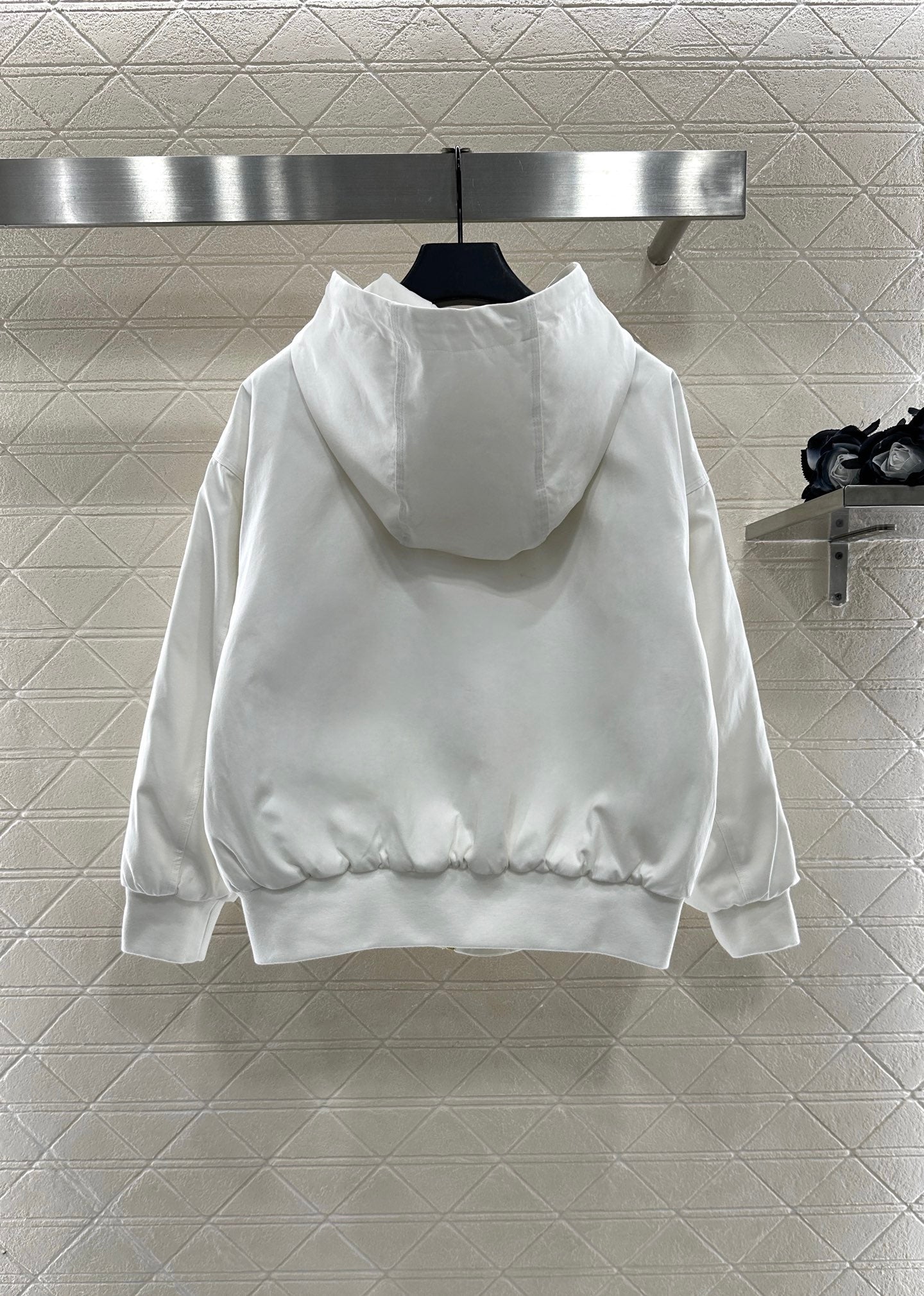 Ce 25 Hooded quilted drawstring jacket