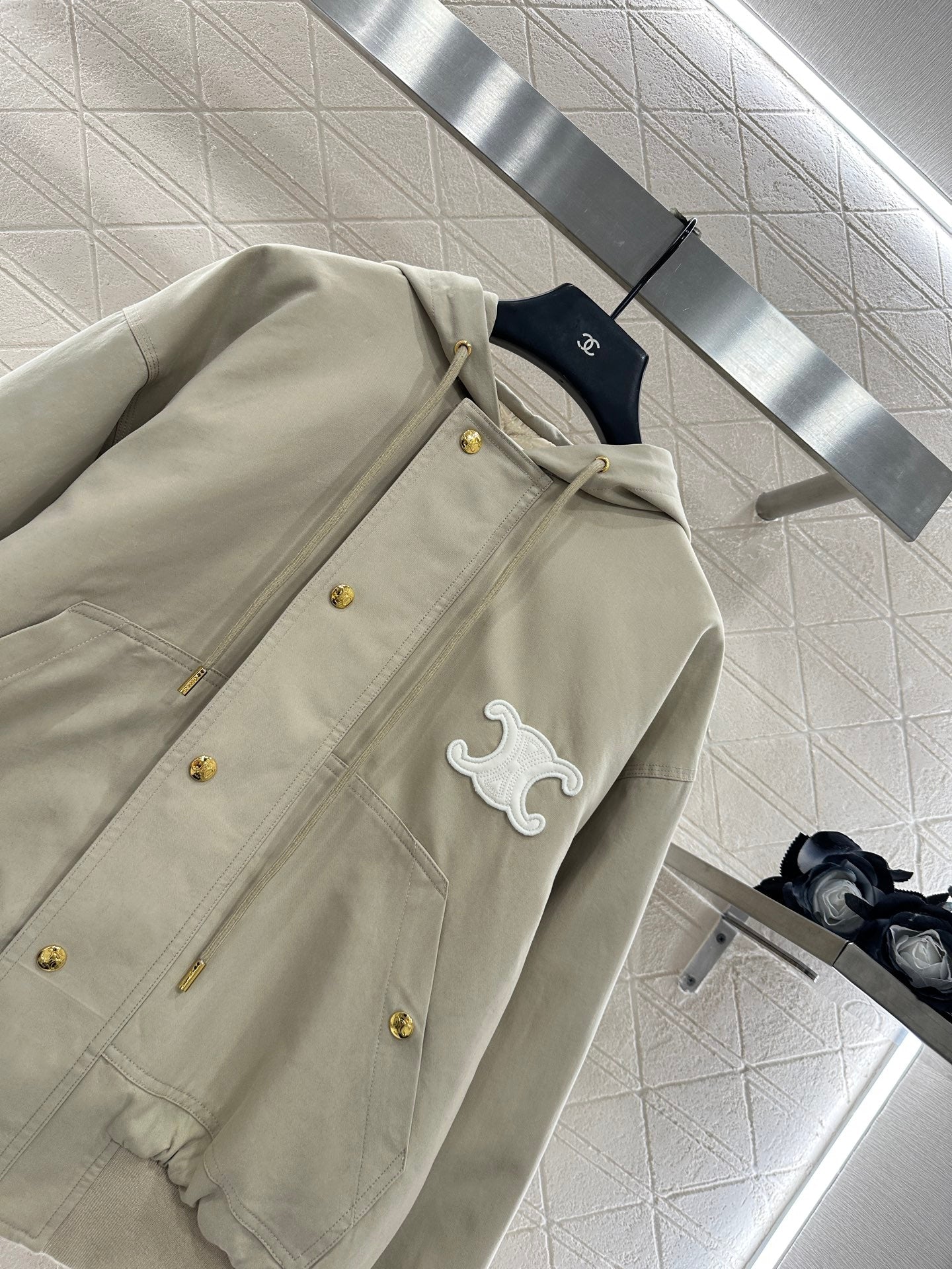 Ce 25 Hooded quilted drawstring jacket