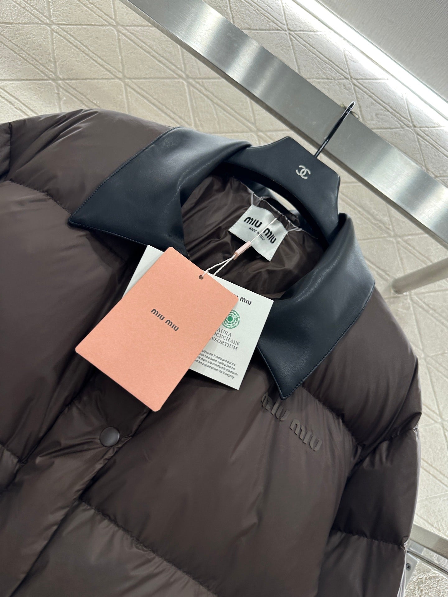 Mi 25 Leather collar patchwork down jacket
