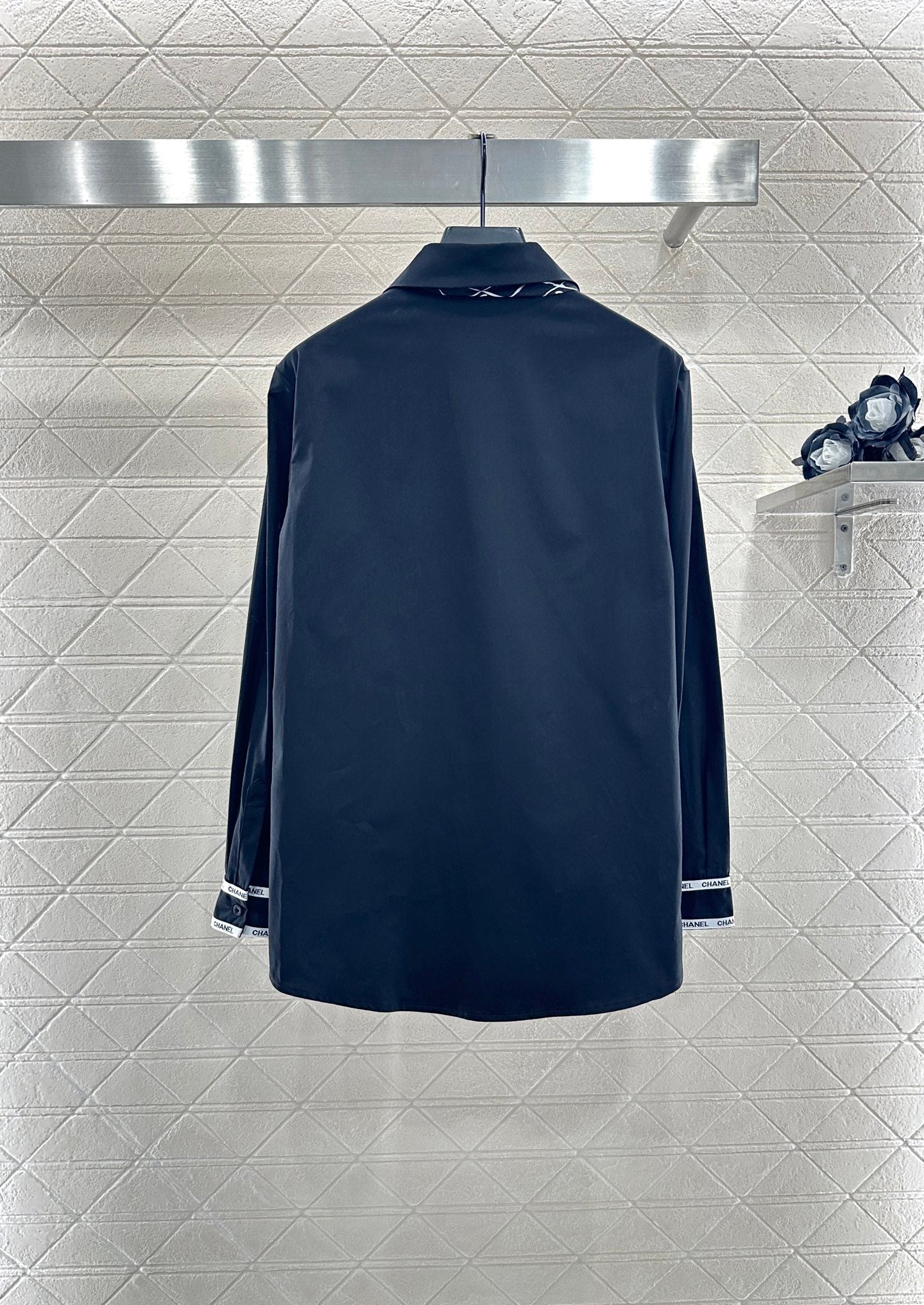 C 25 Printed silk scarf shirt(white/black)