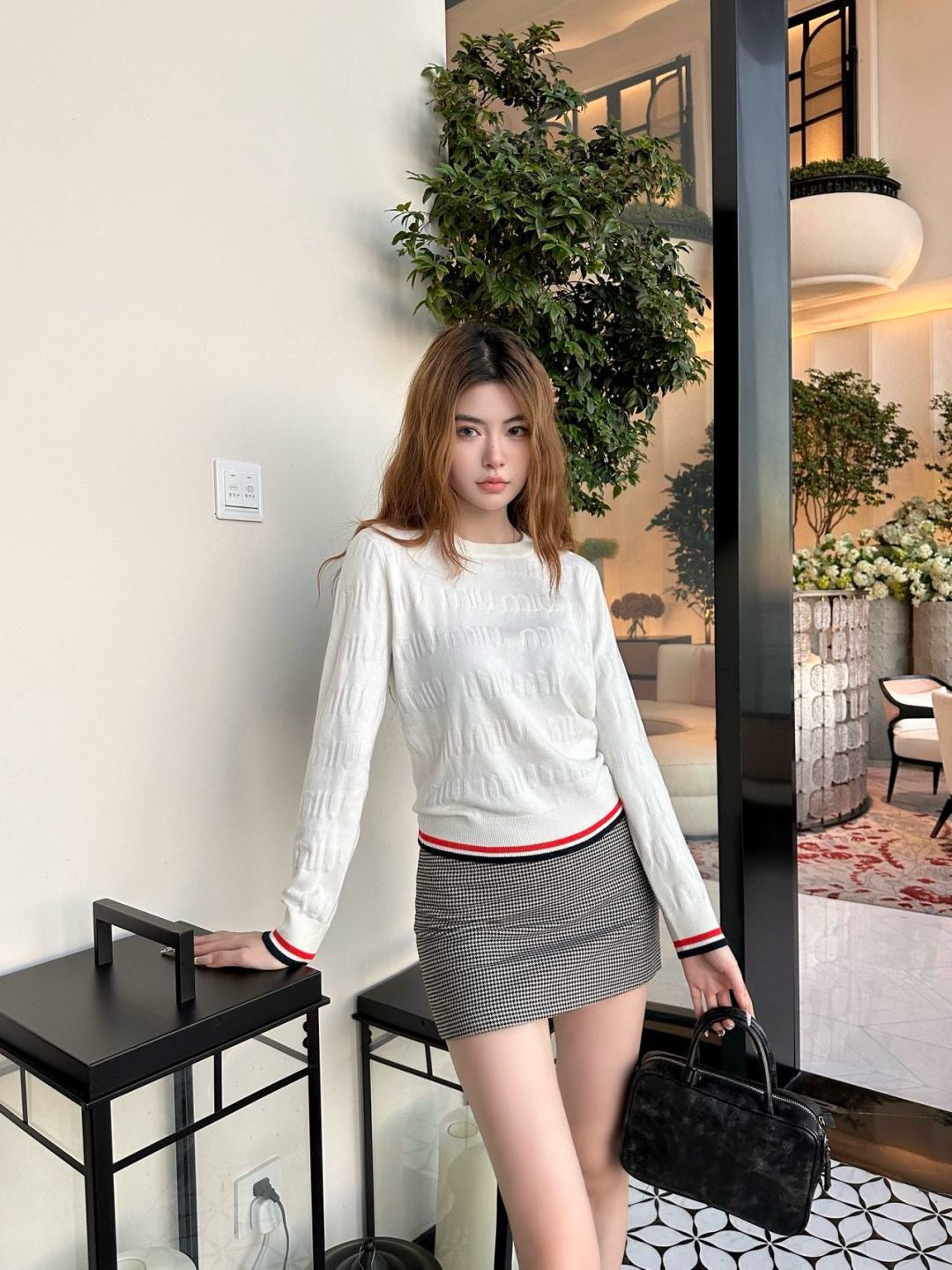 Mi 25 New classic logo lettering woven wool sweater(WHITE/NAVY)