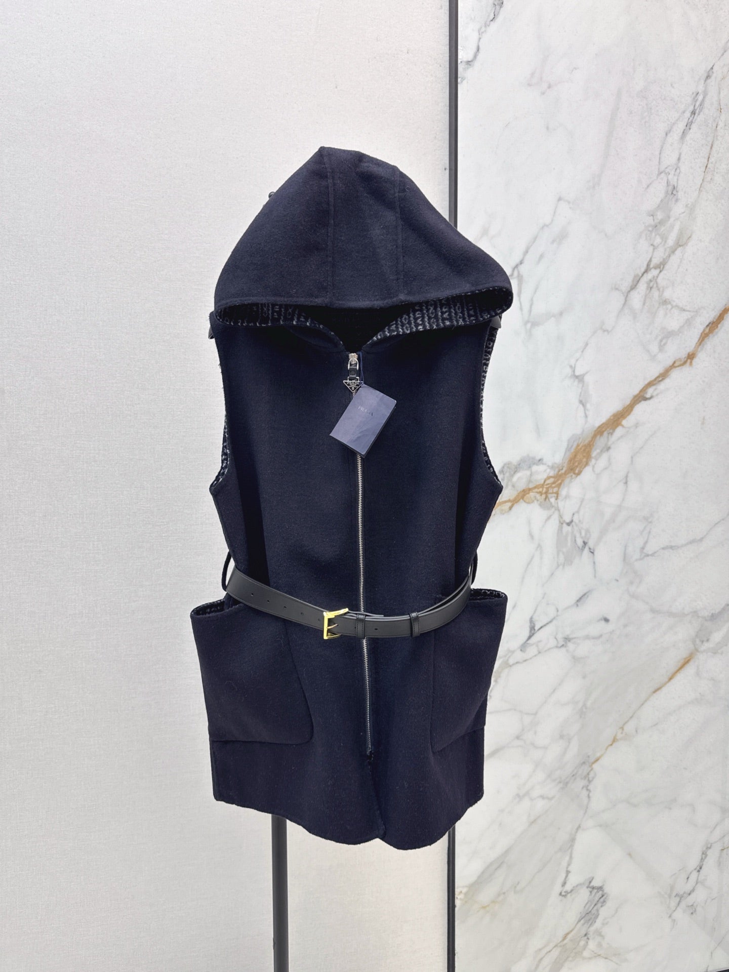 Pr 25 New Grey Girls Hooded Wool Vest