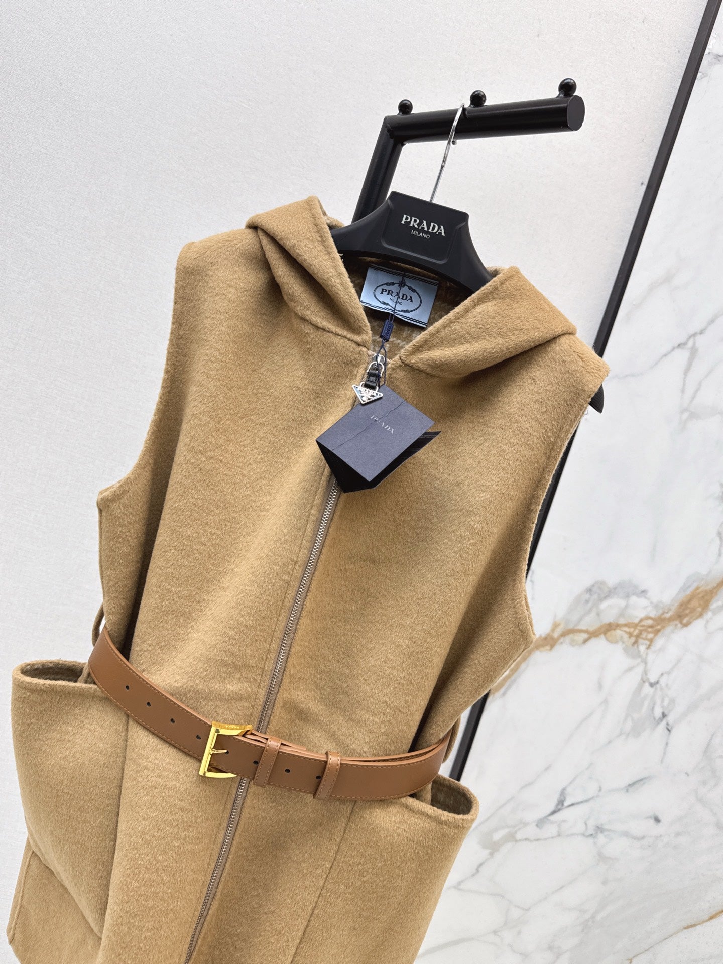 Pr 25 New Grey Girls Hooded Wool Vest
