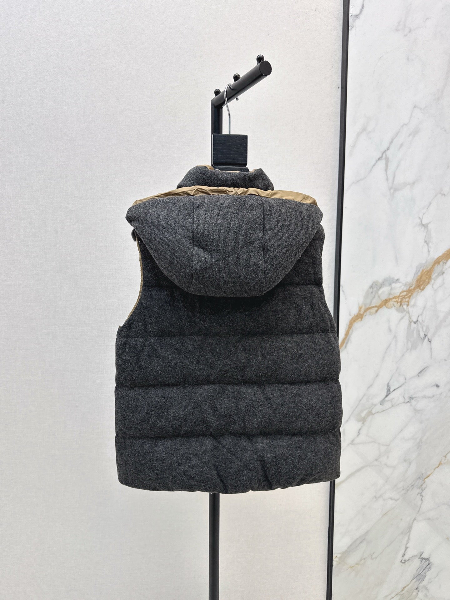 Bru 25 New Hooded Down Vest(BEIGI/GRAY)