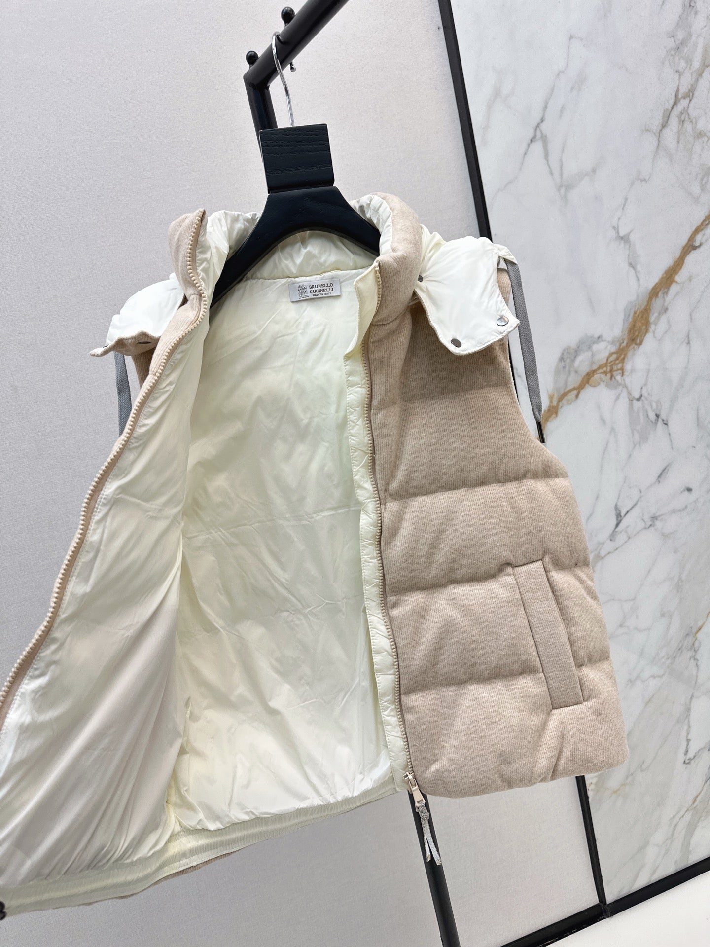 Bru 25 New Hooded Down Vest(BEIGI/GRAY)