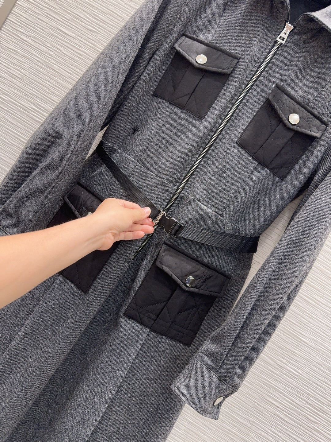 Di 25fw New Multi-Pocket Wool Dress（KAHKI/GRAY）