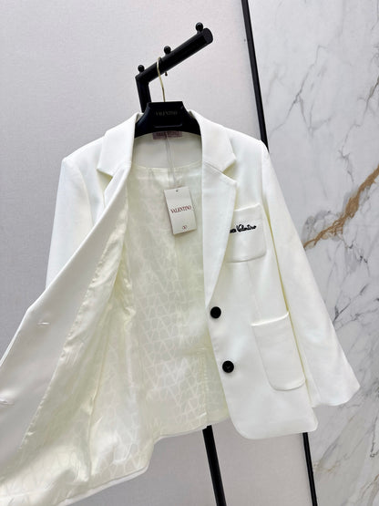 Di 25 New embroidered letter logo decorated suit jacket(WHITE/BLACK)