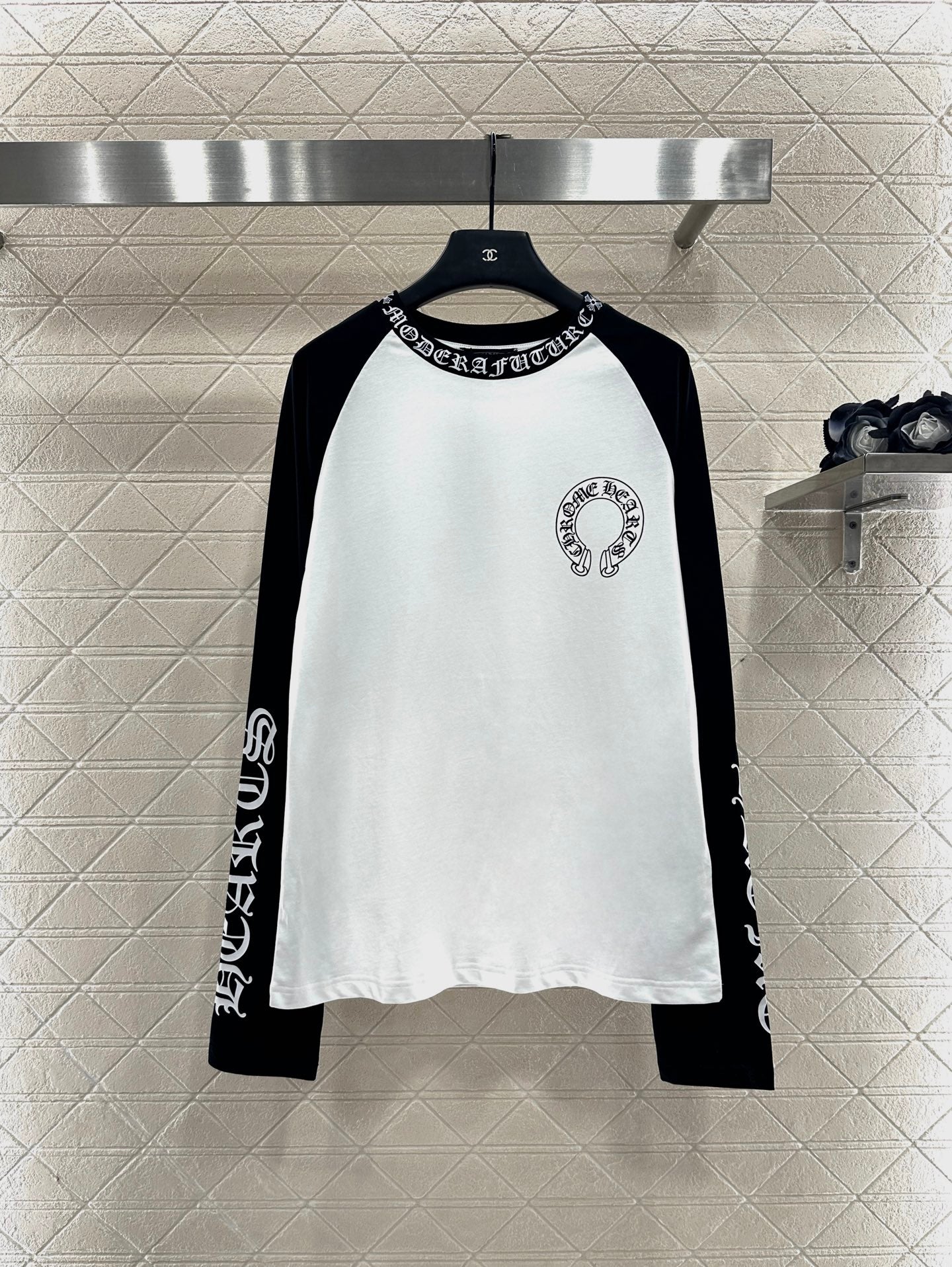 Chr 25 Letter print long-sleeved top