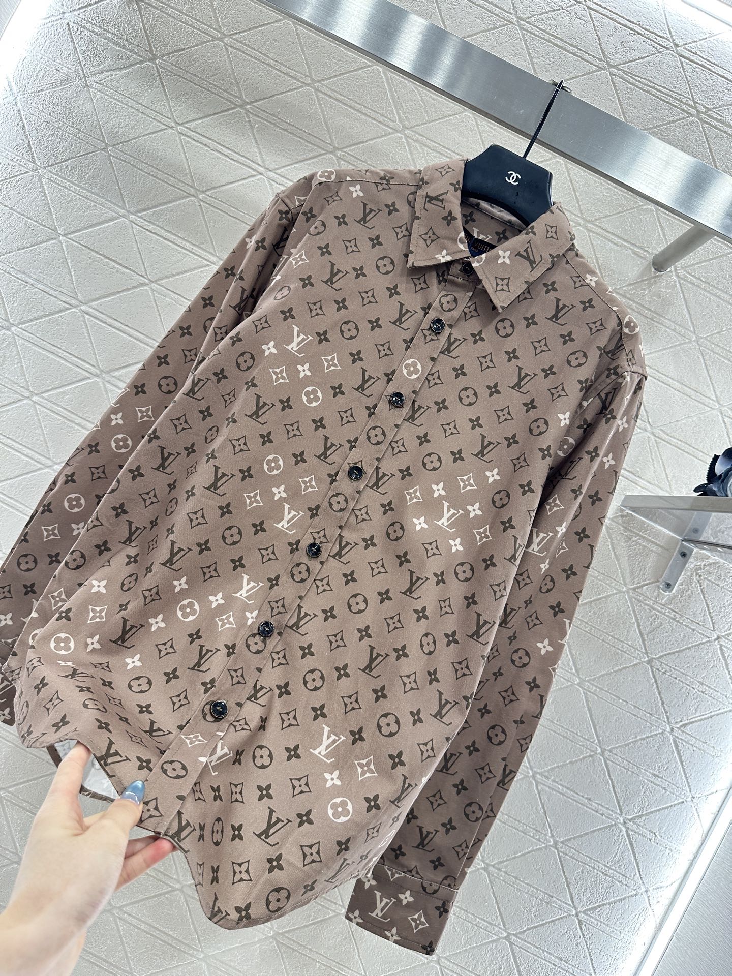 L 25 Printed lapel long-sleeved shirt