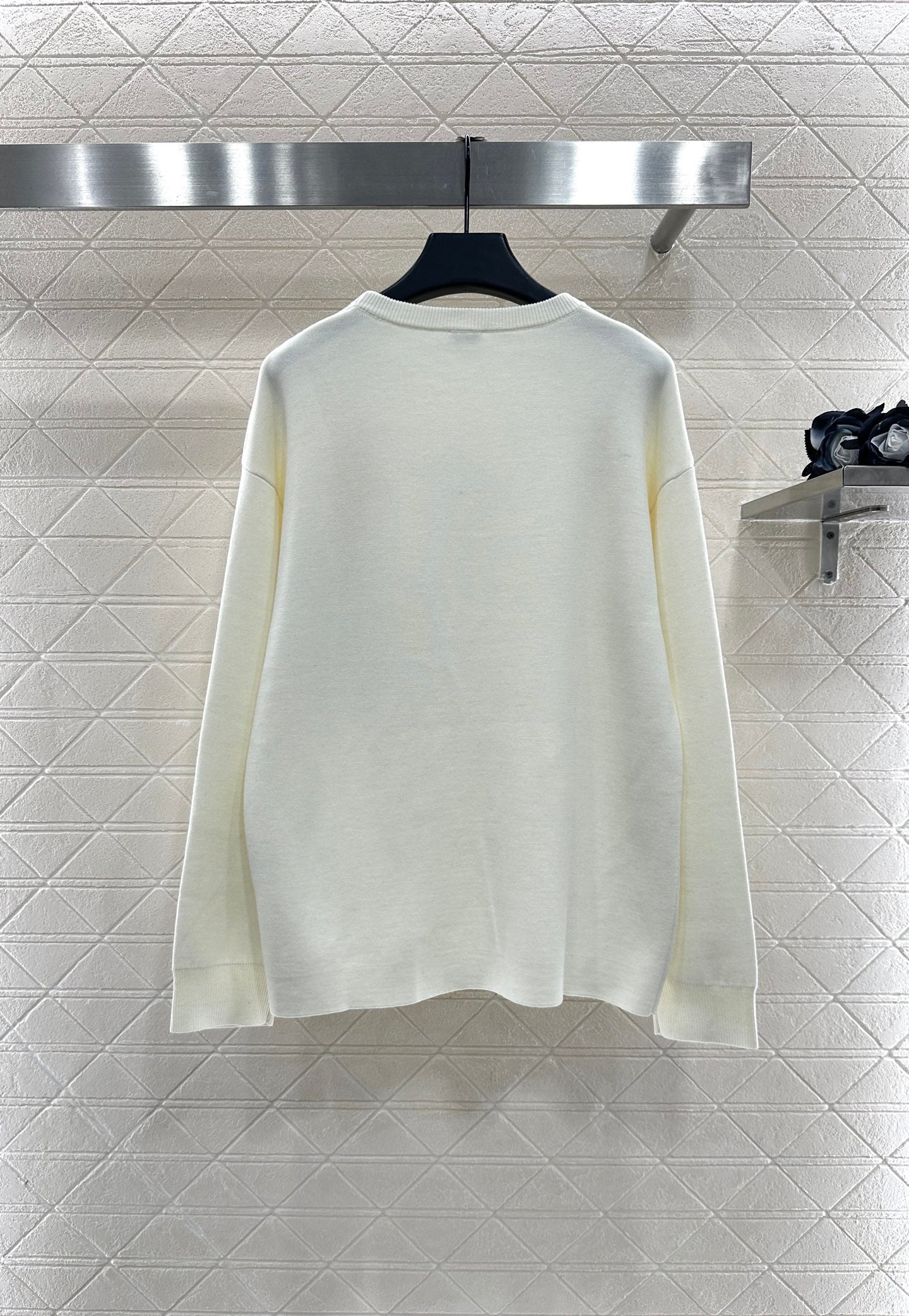 Lo 25 Totem Loose Knit Wool Top