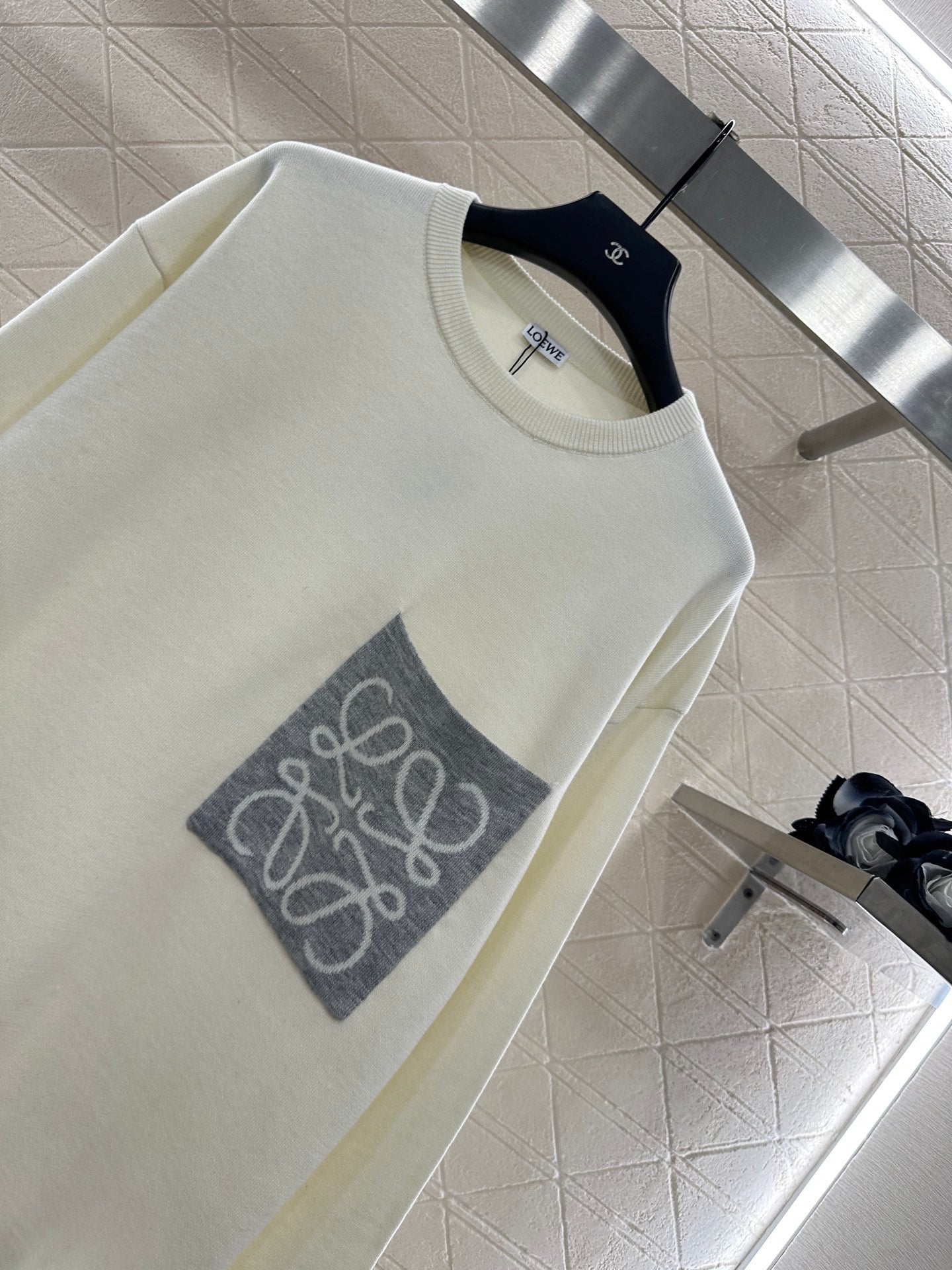 Lo 25 Totem Loose Knit Wool Top