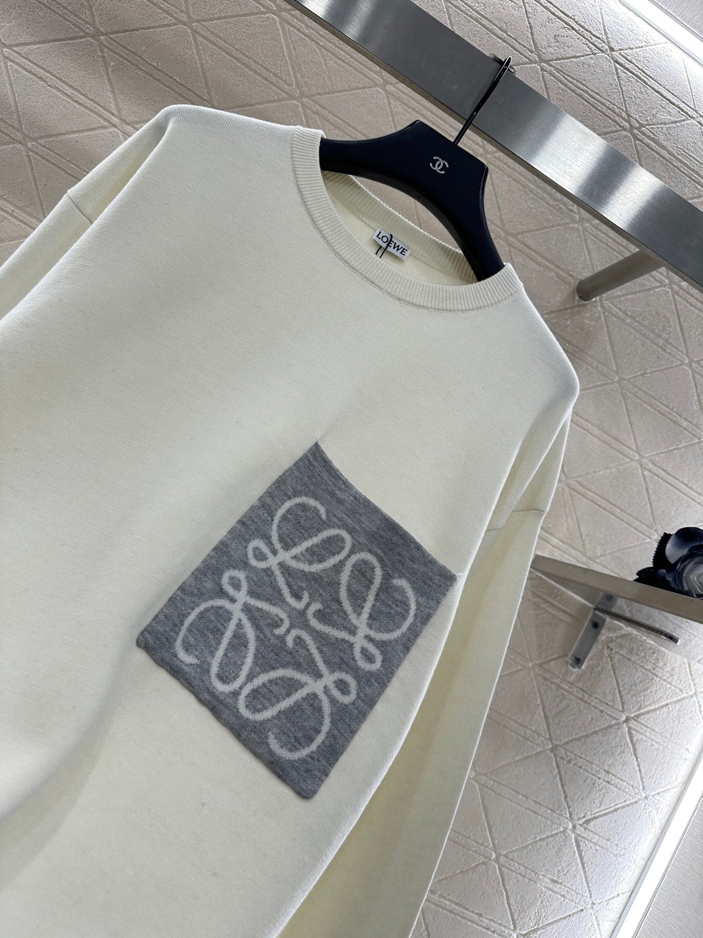Lo 25 Totem Loose Knit Wool Top