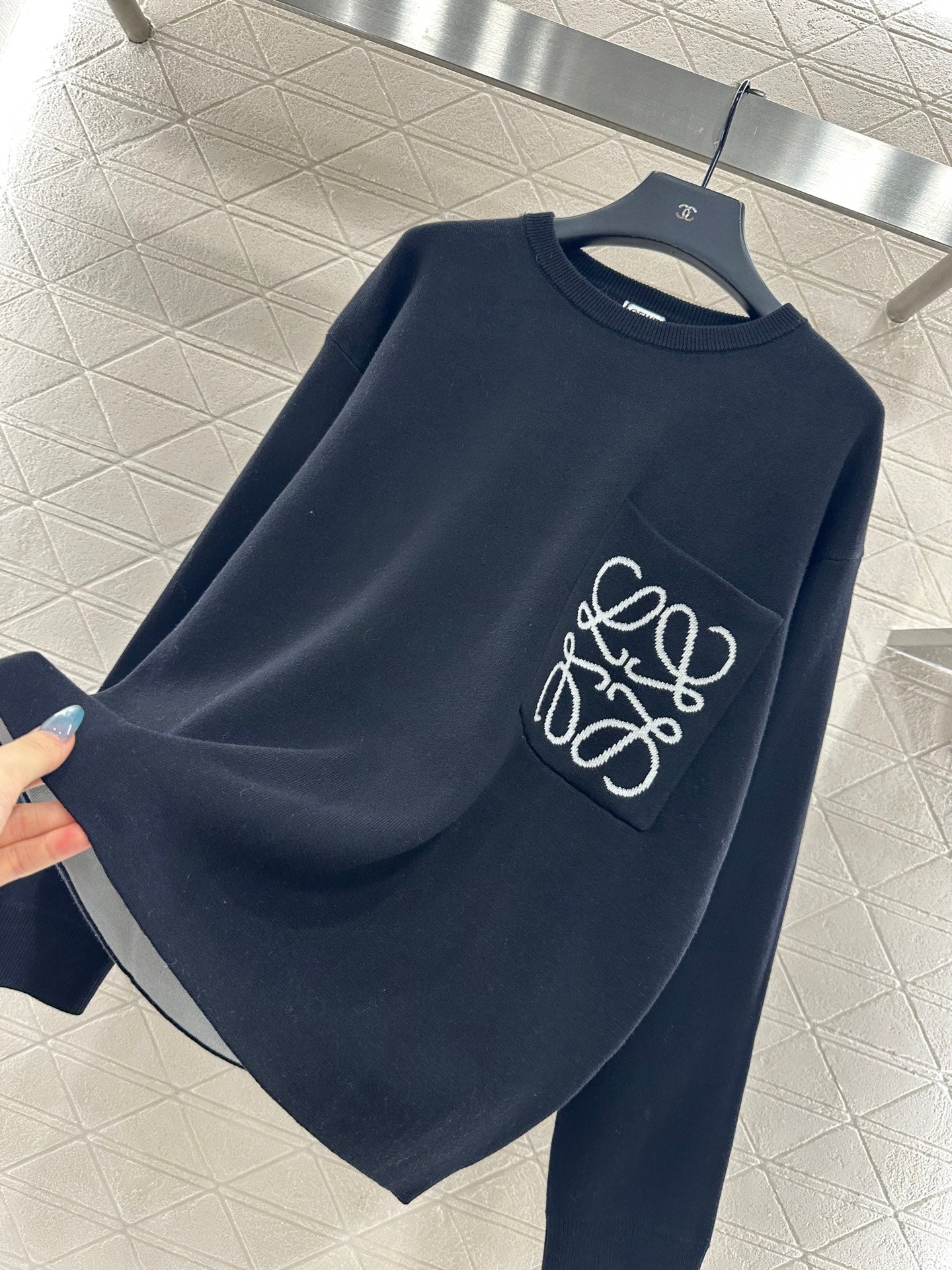 Lo 25 Totem Loose Knit Wool Top